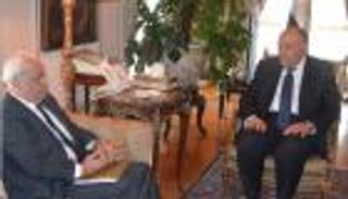 الأحمد وعريقات:حكومة الوفاق فشلت في إنهاء الانقسام الفلسطيني