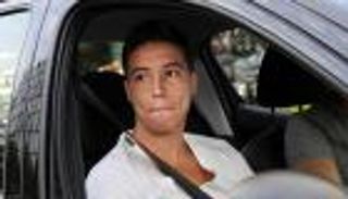 سيارة سمير نصري تفسد فرحته بالعودة للتدريبات