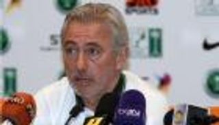 رئيس الاتحاد السعودي: نتمسك ببقاء فان مارفيك بشرط