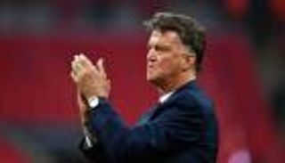 يونايتد يوضح حقيقة تصريح فان جال بالرحيل