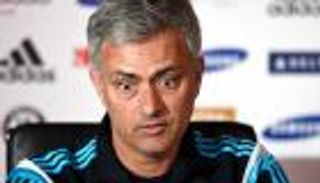 سخرية واسعة من قرار الاتحاد السوري مفاوضة مورينيو