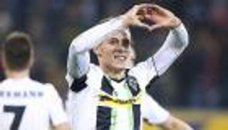 هازارد يقود مونشنجلادباخ لفوز ساحق على هيرتا برلين