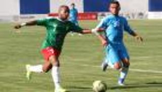 الوحدات يحتفظ بصدارة الدوري الأردني رغم التعادل