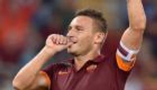 روما يقتنص الوصافة مجددا وتوتي يصل للمباراة رقم 600