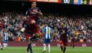 بالفيديو- برشلونة يسحق إسبانيول وأتليتيكو يخرج من سباق اللقب