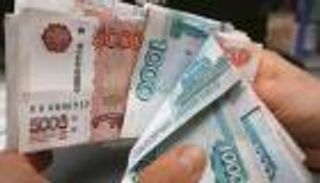 الروبل الروسي يهبط مع تراجع أسعار النفط