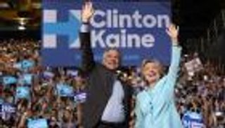 بعد ترشحه لمنصب النائب.. أول ظهور لكاين في حملة كلينتون