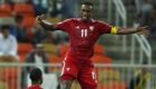 أحمد خليل: أفكر في البطولات مع الأهلي وليس الاحتراف