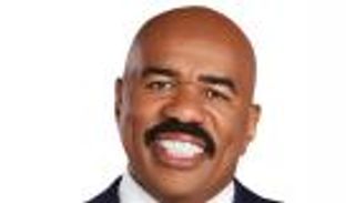 ستيف هارفي "غير مرغوب به" في مسابقة ملكة جمال 2016 بالفلبين