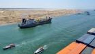 انخفاض إيرادات مصر من قناة السويس في فبراير