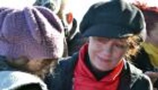 النجمة سوزان سارندون تقضي أعياد الميلاد مع اللاجئين السوريين