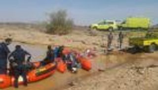 الدفاع المدني السعودي ينقذ "دمية" من سيل "افتراضي"