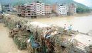 عاصفة استوائية تضرب الصين وتسفر عن 75 قتيلا ومفقودا 