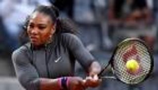 سيرينا ويليامز تتقدم في بطولة إيطاليا للتنس