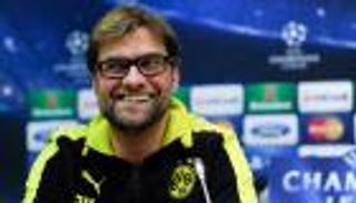 كلوب يجري حوارًا صحفيًّا داخل مطبخ!