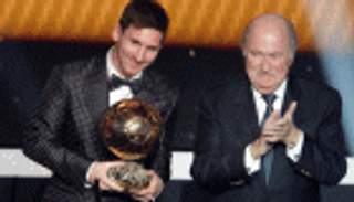 ميسي المرشح الأقوى للكرة الذهبية وبلاتر الغائب الأبرز