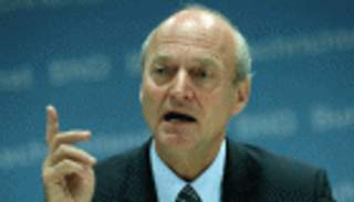 رئيس المخابرات الألمانية يواجه ضغوطًا حكومية كي يترك منصبه