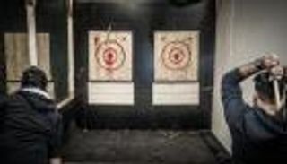 تشعر بالضغط؟.. اقذف فأسًا