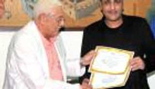 تكريم محمد رحيم في باريس بعد اختصار حياة 