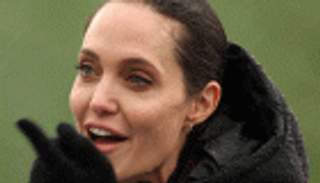 هل اقتربت أنجلينا جولي من لحظات الموت؟