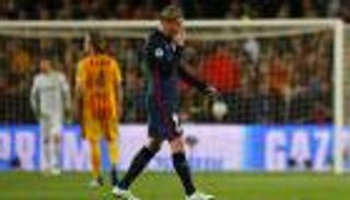 بالفيديو.. توريس يصنع الحدث أمام برشلونة بهدف وطرد