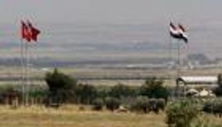 تركيا تقصف أهدافا في سوريا بعد هجوم صاروخي على بلدة حدودية