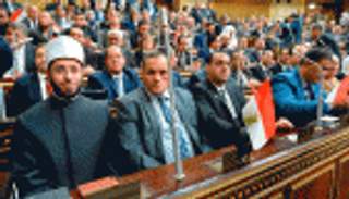 برلمان مصر ينعقد وسط تعزيزات أمنية.. وتوقعات بفوز "عبد العال" برئاسته