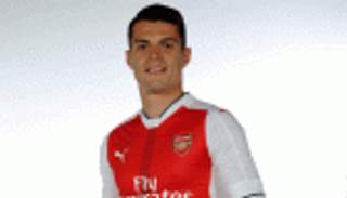 قميص تشاكا يتسبب في ارتباك لأرسنال