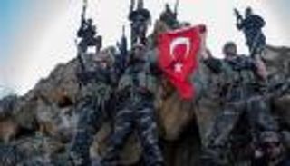 آلاف العراقيين يتظاهرون في بغداد والبصرة ضد نشر قوات تركية ببلادهم