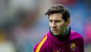 "التهرب الضريبي" يربط ميسي بالانتقال ليونايتد