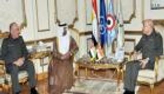 وزير الدفاع المصري يستقبل سفير الإمارات لانتهاء عمله بالقاهرة