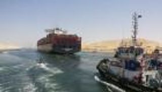 الملاحة في قناة السويس تعمل بانتظام رغم حادث السفينة البنمية