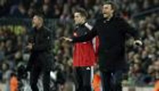 المشاكل تطارد سيميوني.. وإنريكي لديه فرص أخرى دائمًا