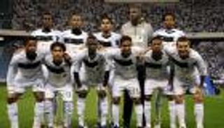 نقاد: رحيل النجوم وراء تراجع الشباب السعودي