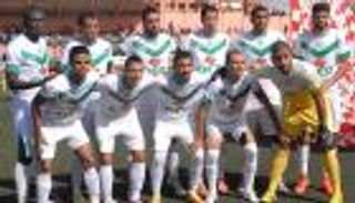 الدفاع الحسني المغربي يقيل مدربه لتفادي الهبوط