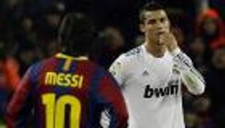 بالفيديو: رونالدو يعترف بحبه لميسي في يوم الفالنتين