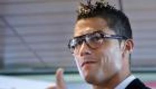 رونالدو يقتحم سوق الاستثمار الفندقية