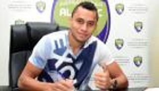 رعونة دوجلاس تستنفد صبر جماهير العين