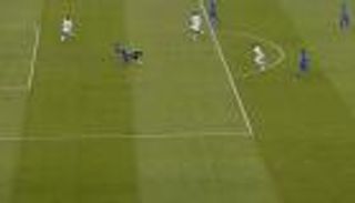 خبير تحكيمي: الحكم تغاضى عن احتساب ركلة جزاء للأهلي وطرد حارسه أمام الهلال