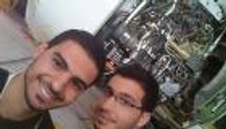 شابان أردنيان يبتكران نظامًا لتقليل استهلاك السيارات للوقود 