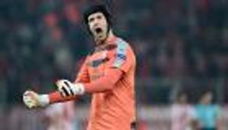 تشيك على بعد مباراة من دخول تاريخ "البريميرليج"