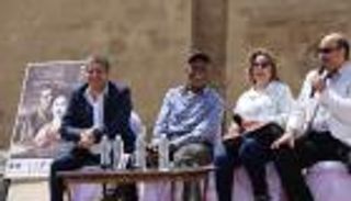 داني جلوفر من الأقصر: استيقظت لأجد زوجتي ملكة فرعونية