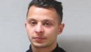 معركة قضائية لتسليم فرنسا المشتبه به الرئيسي بتفجيرات باريس