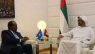 محمد بن زايد يبحث تعزيز التعاون مع الرئيس الصومالي