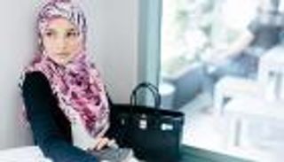 الحجاب يجتاح أسواق عالمية كشكل جديد للموضة