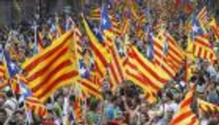 برشلونة يلجأ للمحكمة الرياضية بسبب غرامة هتافات مشجعيه