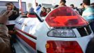 موجة سخرية بمصر من "السيارة الوحش" بعد تعطلها