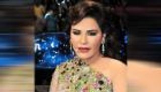 فيديو .. شقيقة أمير قطر تهدي أحلام 