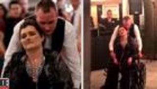 فيديو مؤثر.. عريس يراقص والدته المريضة على كرسي متحرك