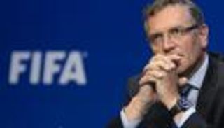 لجنة الأخلاق بالفيفا تطالب بايقاف فالك 9 أعوام